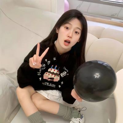 蓝色嘴巴的脸